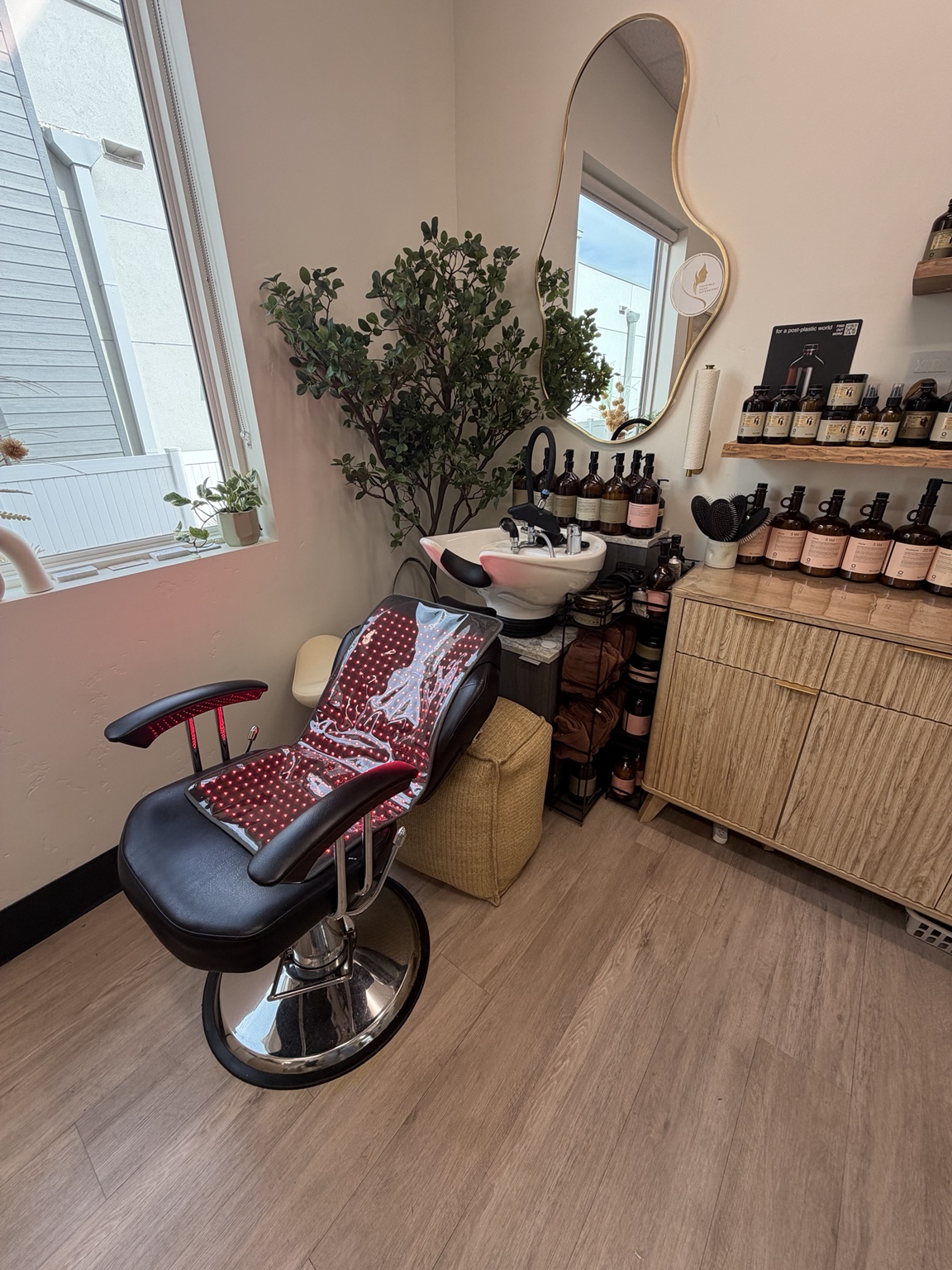 Inside Paula’s private salon suite in Meridian